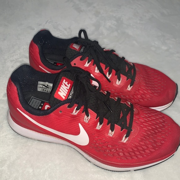 Nike Shoes - Nike zoom Pegasus